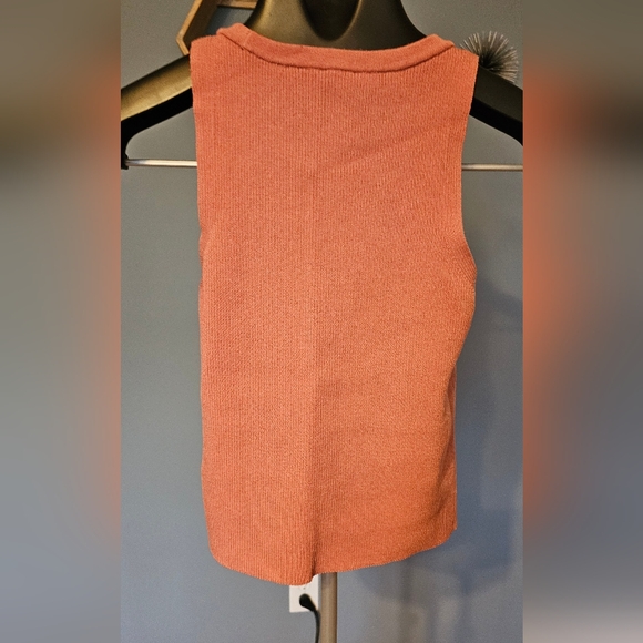 EXPRESS, BODY CONTOUR TOP, SIZE L/M - Picture 2 of 3